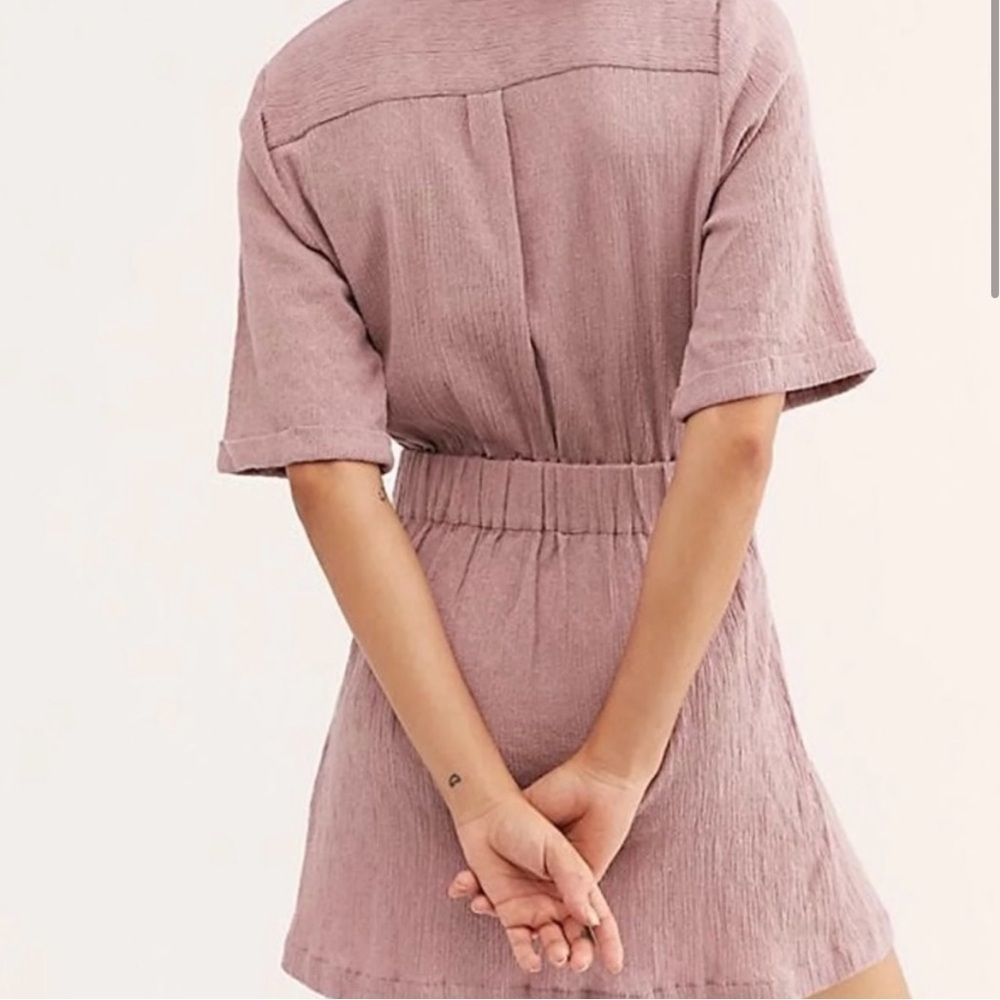 Free People Crinkle Texture Wrap Dress in Purple - Size M NWT - Picture 4 of 7